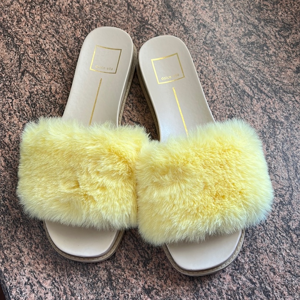 Dolce vita furry sandals